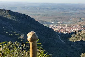 Fábrica De Embutidos Y Salazón De Jamones Sierra Grande Hornachos image