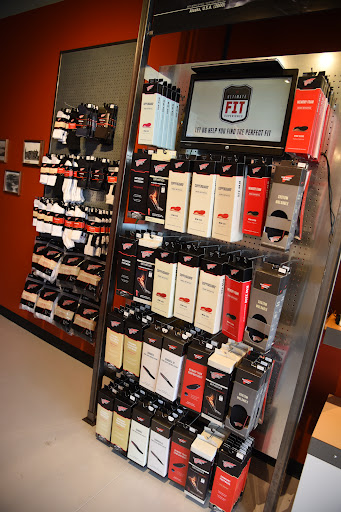 Shoe Store «Red Wing», reviews and photos, 1275 Randall Rd #101, Crystal Lake, IL 60014, USA