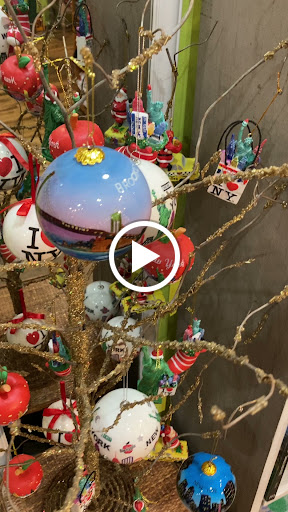 Gift Shop «Gift Man: Brooklyn Gifts & Souvenirs {Est.1982}», reviews and photos, 176 5th Ave, Brooklyn, NY 11217, USA