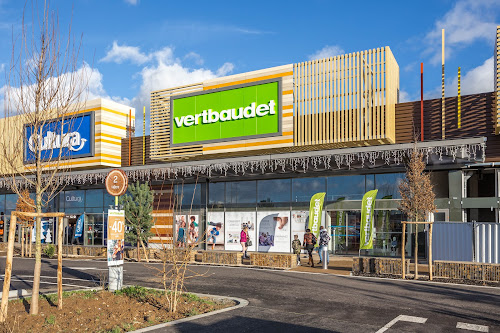 Centre commercial Carrefour Grand Evreux à Guichainville