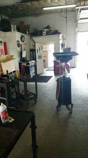 Auto Repair Shop «Hoosier Auto Repair», reviews and photos, 104 3rd St, Aurora, IN 47001, USA