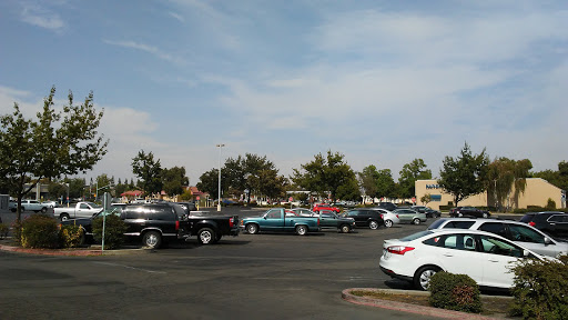 Supermarket «Save Mart Supermarkets», reviews and photos, 1449 E F St, Oakdale, CA 95361, USA