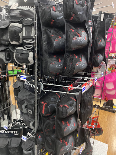 Sporting Goods Store «Big 5 Sporting Goods», reviews and photos, 3831 Alton Pkwy, Irvine, CA 92606, USA