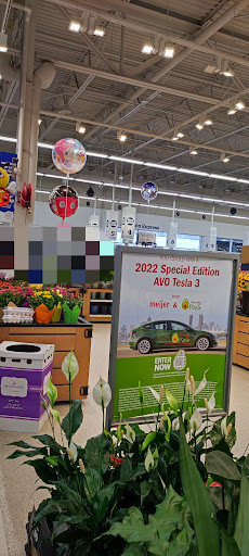 Grocery Store «Meijer», reviews and photos, 1703 Haggerty Rd, Commerce Charter Twp, MI 48390, USA