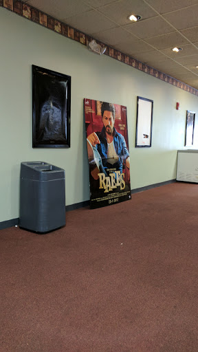 Movie Theater «Apple Cinemas Waterbury», reviews and photos, 920 Wolcott St, Waterbury, CT 06705, USA