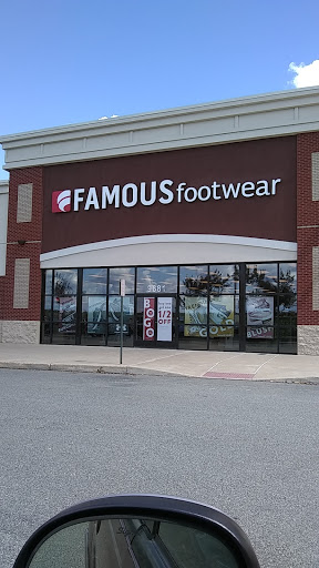 Famous Footwear, 9681 Jefferson Davis Hwy, Fredericksburg, VA 22407, USA, 