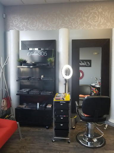 Hair Salon «Salon 305 Hair Salon and Spa», reviews and photos, 9678 NW 25th St, Doral, FL 33172, USA