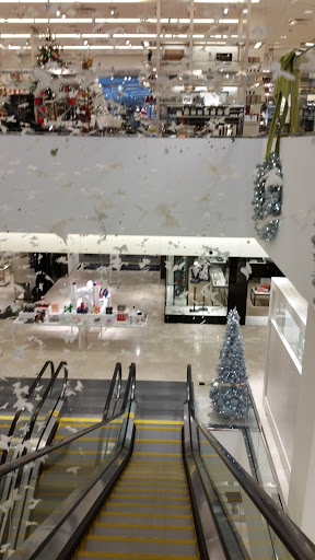 Clothing Store «Neiman Marcus», reviews and photos, 11111 NE 8th St, Bellevue, WA 98004, USA