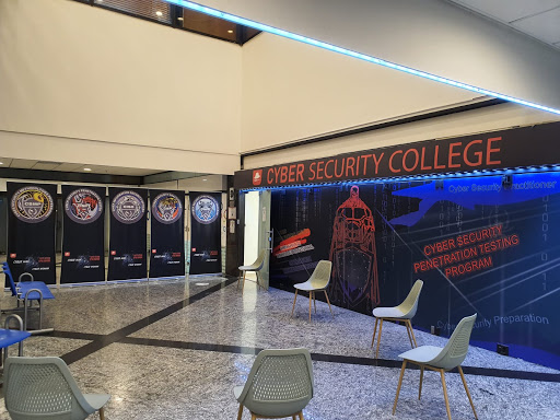 מכללת שיא סקיוריטי - See Security Cyber College