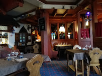 Atmosphère du Restaurant la Perdrix Noire à Arâches-la-Frasse - n°9