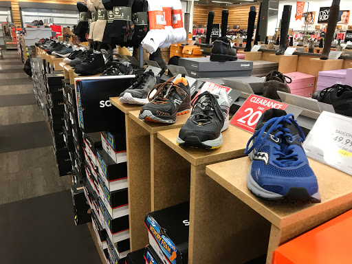 Shoe Store «DSW Designer Shoe Warehouse», reviews and photos, 1650 Airport Blvd #350, Pensacola, FL 32504, USA