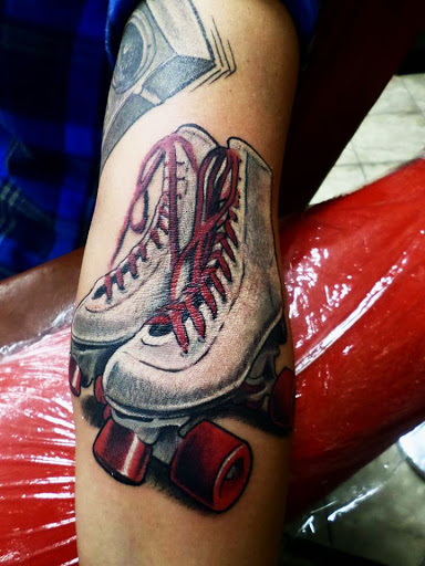 Tattoo Shop «Black Star Tattoo», reviews and photos, 533 Broad Ave, Belle Vernon, PA 15012, USA