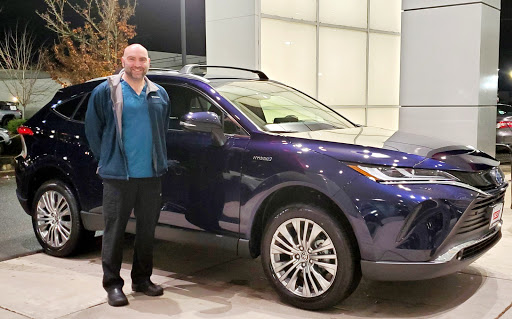 Toyota Dealer «Lithia Toyota of Springfield», reviews and photos, 163 S 9th St, Springfield, OR 97477, USA