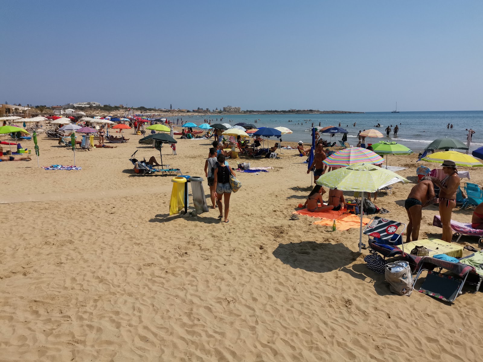 Foto van Marina di Modica met hoog niveau van netheid