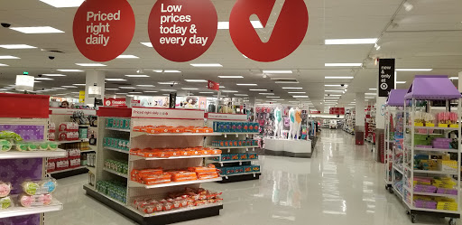 Shopping Mall «Addison Mall», reviews and photos, 2970 W Addison St, Chicago, IL 60618, USA