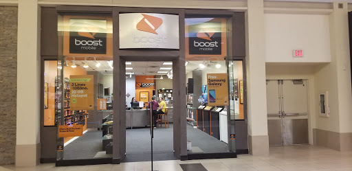 Boost Mobile Premier Store, 4601 Eastgate Blvd # D624, Cincinnati, OH 45245, USA, 