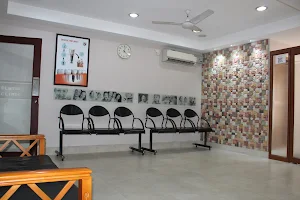 Dr. MATHEW'S SPECIALITY DENTAL CLINIC image