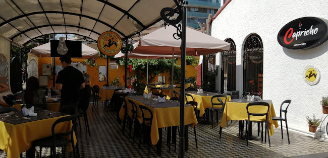 Capricho Restaurant & Bar
