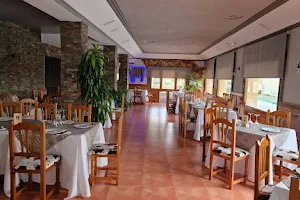 Restaurante Venta Del Peral Hotel image