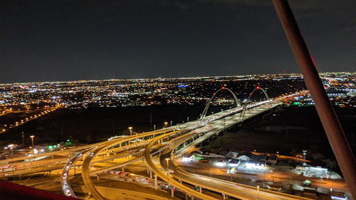 Shopping Mall «Uptown Plaza - Dallas», reviews and photos, 2222 McKinney Ave, Dallas, TX 75201, USA