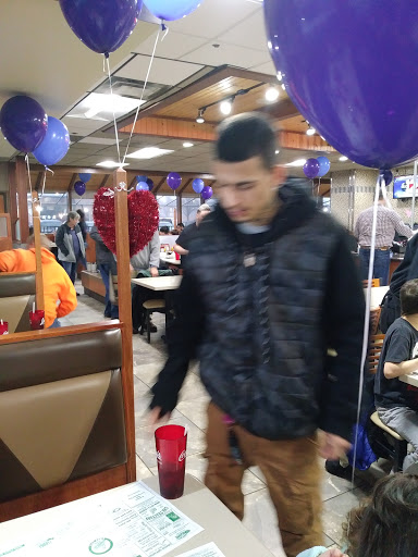 Restaurant «Leos Coney Island Davison», reviews and photos, 625 N State Rd, Davison, MI 48423, USA