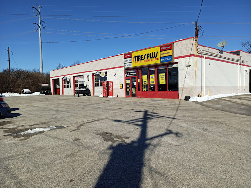 Tire Shop «Tires Plus», reviews and photos, 1500 Ridge Pike, Conshohocken, PA 19428, USA