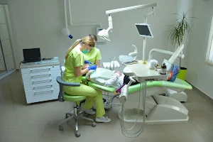 Стоматологія Юрія Пукія " WHITE " image