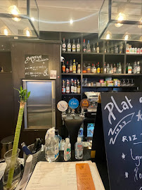 Atmosphère du Restaurant indien moderne BaraNaan Street Food & Cocktail Bar à Paris - n°11