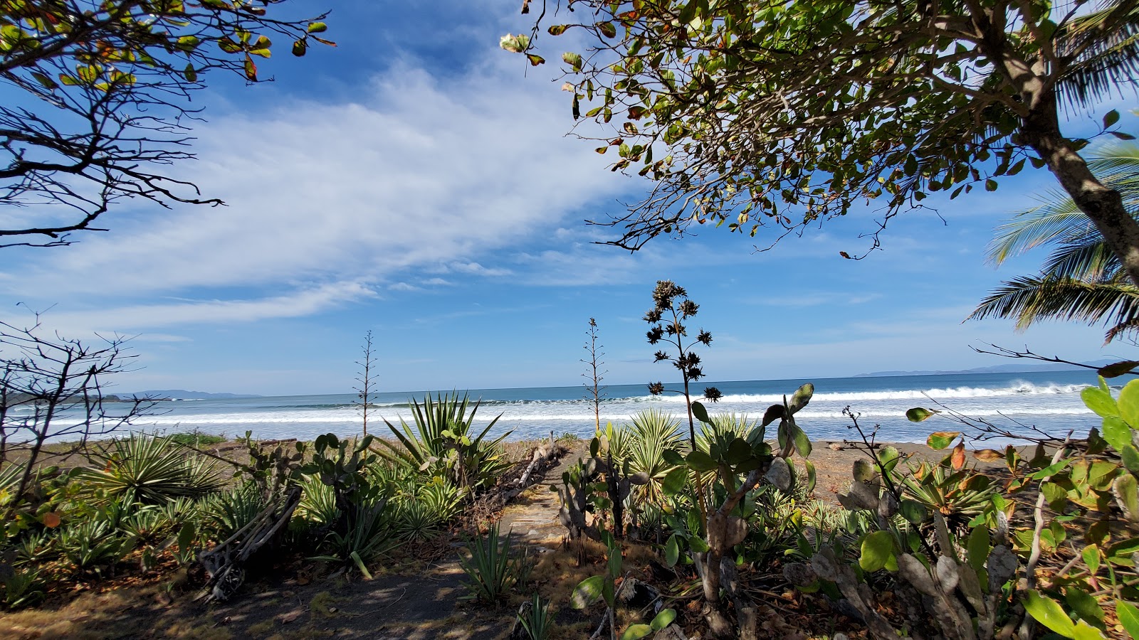 Photo de Playa Tivives - endroit populaire parmi les connaisseurs de la détente