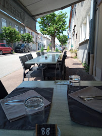 Atmosphère du Restaurant français LE MILORD à Oradour-sur-Glane - n°3