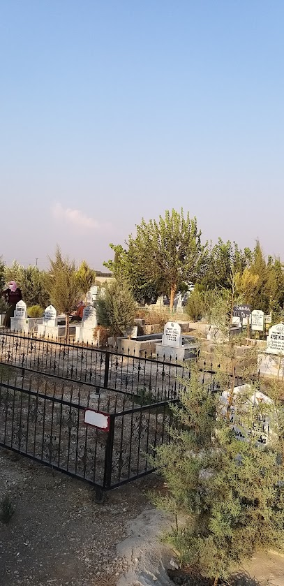 Ceyhan Yeni Mezarlık