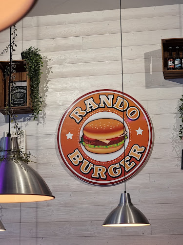 Kommentare und Rezensionen über Rando Burger Restaurant