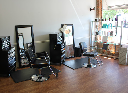 Hair Salon «Shearnanigans Salon», reviews and photos, 109 Glynn St S, Fayetteville, GA 30214, USA