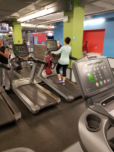 Gym «Blink Fitness Yonkers», reviews and photos, 8000 Mall Walk, Yonkers, NY 10704, USA