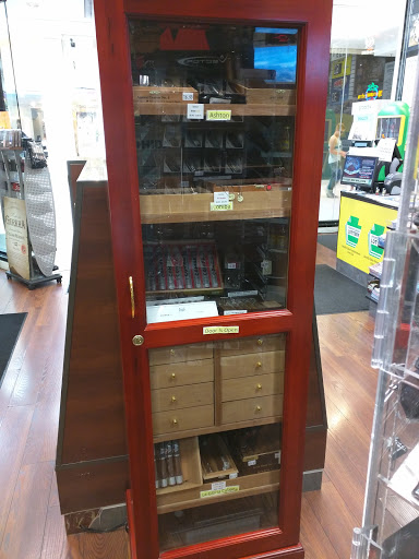 Tobacco Shop «Tobacco Palace Inc», reviews and photos, 219 Park City Center, Lancaster, PA 17601, USA