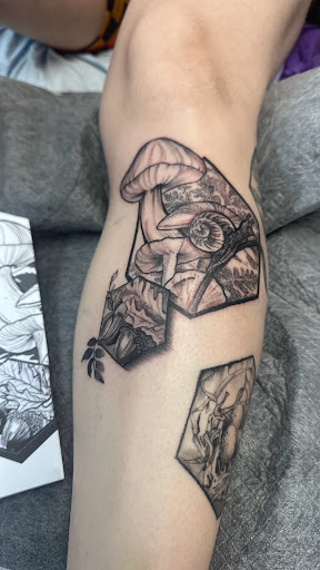 Explore spaceship tattoo ideas, creative tattoo ideas in Eugene, available at Whiteaker Tattoo Collective