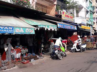 Chợ Sắt Hà Tôn Quyền