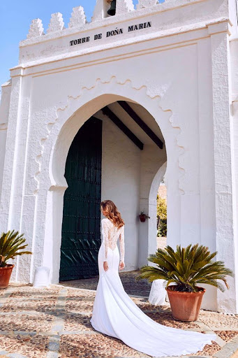 Bridal Shop «Omaima Couture», reviews and photos, 8004 N Milwaukee Ave, Niles, IL 60714, USA