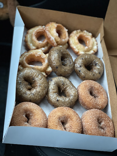 Donut Shop «Sarah Donuts», reviews and photos, 5860 Jimmy Carter Blvd #155, Norcross, GA 30071, USA