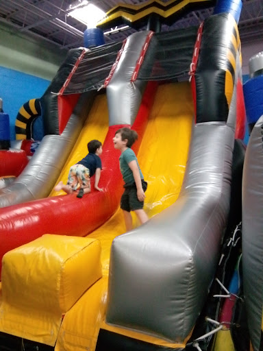 Amusement Center «Bounce House», reviews and photos, 829 Lynnhaven Pkwy #116, Virginia Beach, VA 23452, USA