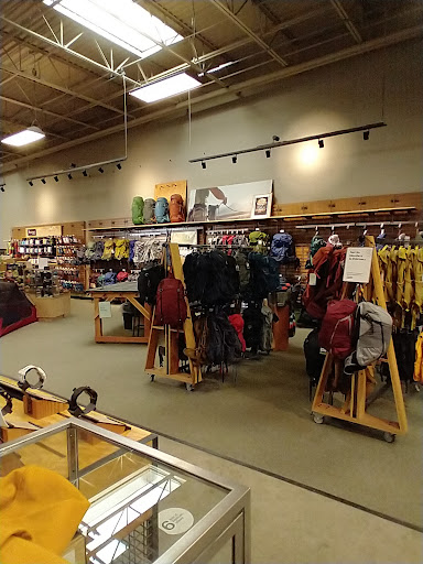 Camping Store «REI», reviews and photos, 970 W Eisenhower Pkwy, Ann Arbor, MI 48103, USA