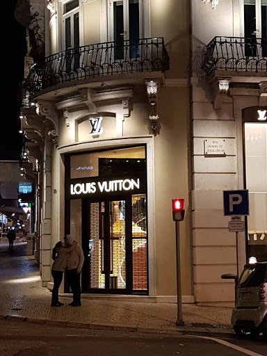 Lojas para a compra de coletes femininos Lisbon
