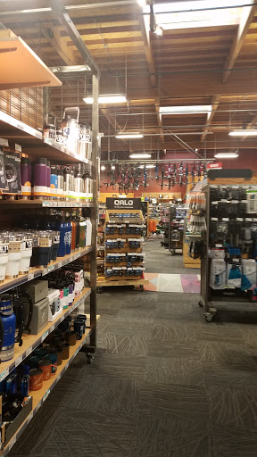 REI image