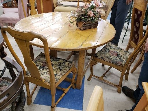 Used Furniture Store «Habitat for Humanity in Monmouth County ReStore», reviews and photos, 45 South St, Freehold, NJ 07728, USA
