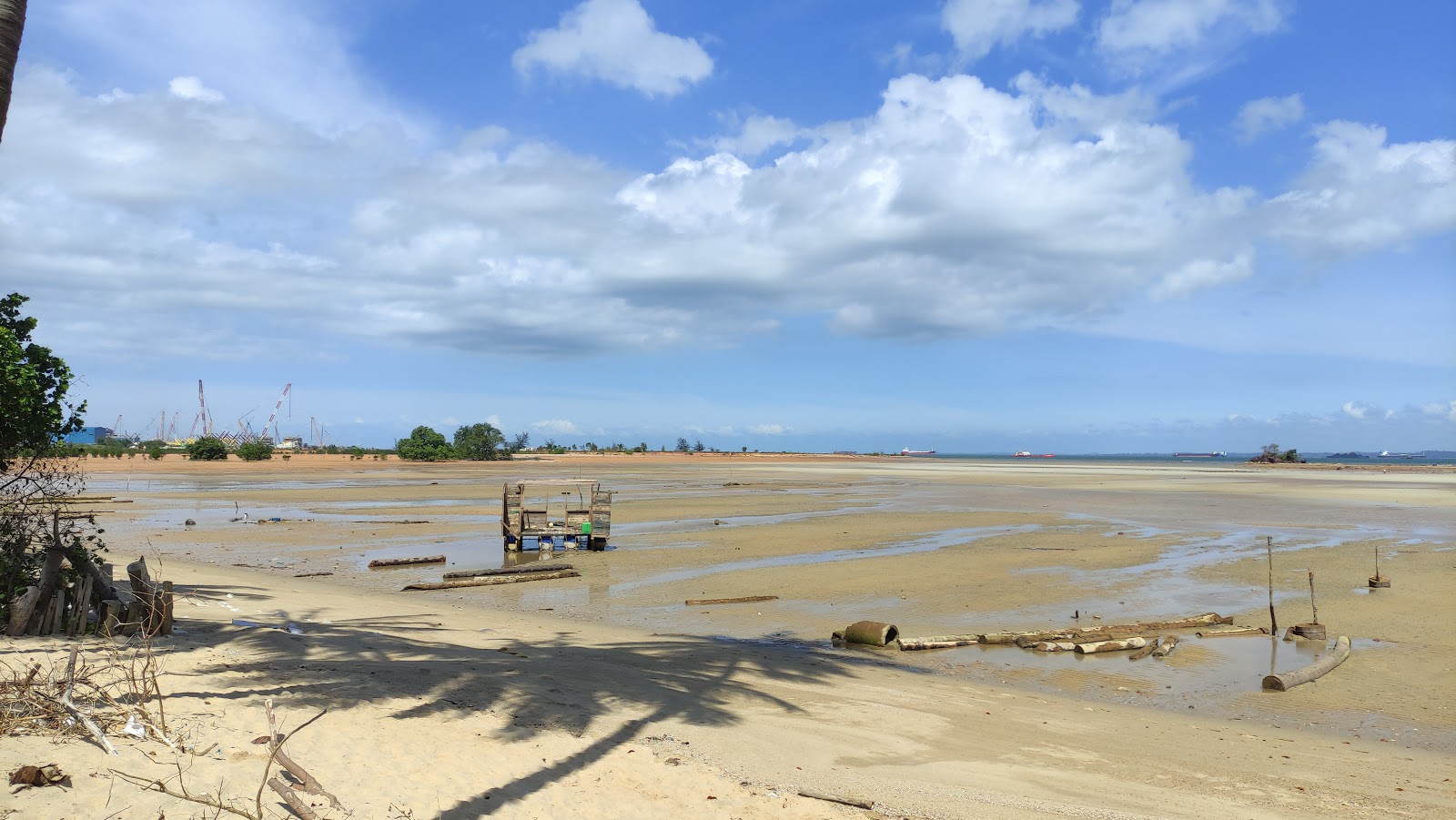Fotografija Pantai Panau z prostoren zaliv