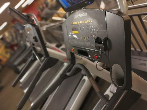 Gym «LA Fitness», reviews and photos, 3 Hawes Way, Stoughton, MA 02072, USA