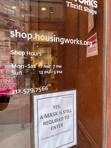 Housing Works Thrift Shops - Columbus & 74th St image 10