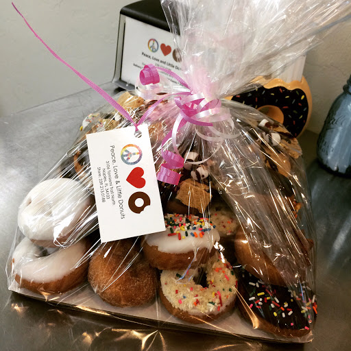 Donut Shop «Peace Love & Little Donuts», reviews and photos, 3106 Tamiami Trail N, Naples, FL 34103, USA