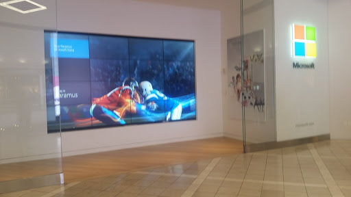Computer Store «Microsoft Store», reviews and photos, 1 Garden State Plaza Blvd #2303, Paramus, NJ 07652, USA