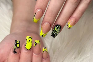 Beverly Hills Nails image
